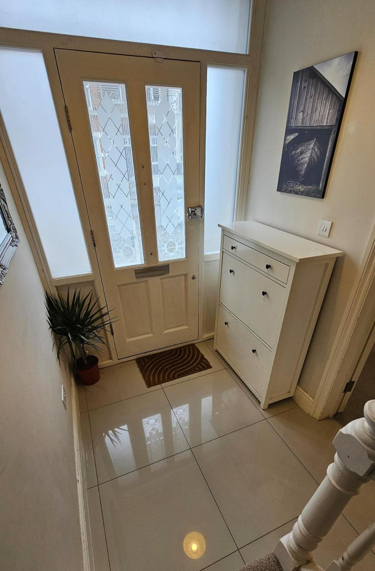 Beautiful 4 Bedroom House With Separate Office & Garden London