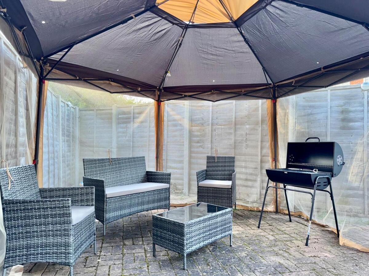 Beautiful 5 Bedroom House In Londen