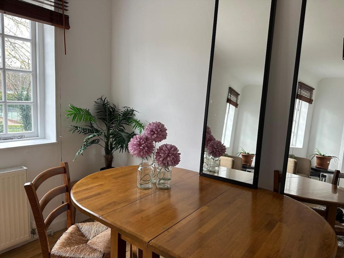 Cosy 2-bed Retreat In Hampstead Apartment London