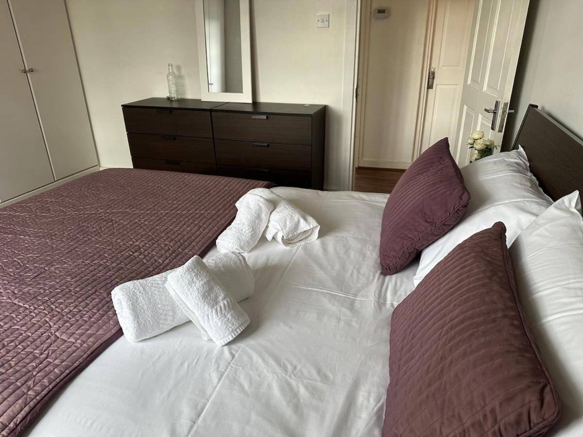Cosy 2-bed Retreat In Hampstead * London