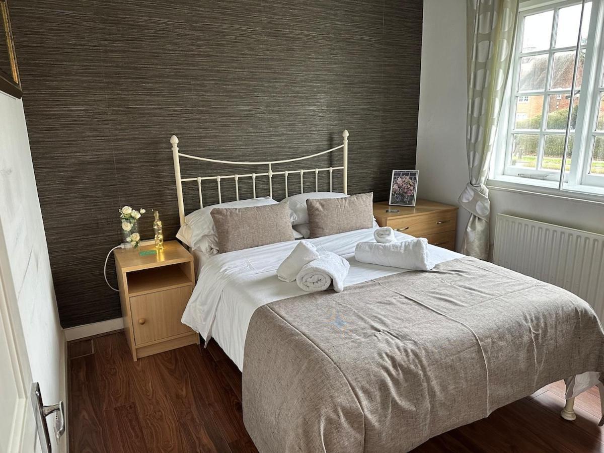 Cosy 2-bed Retreat In Hampstead Apartment *