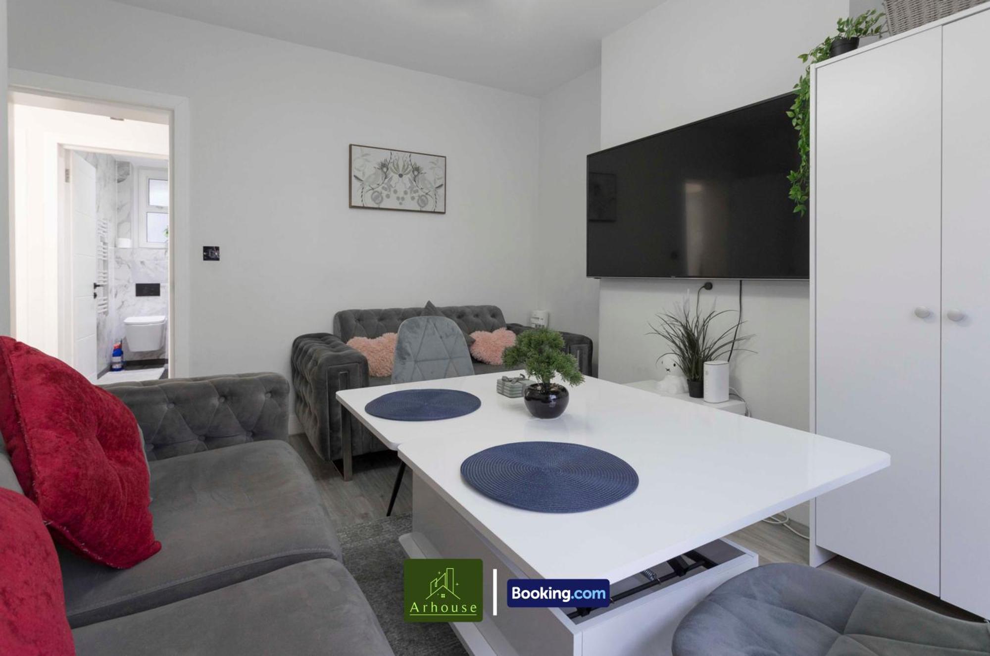 2 Bedroom By Arhouse Short Lets & Serviced Oxford St With Free Wifi Londen
