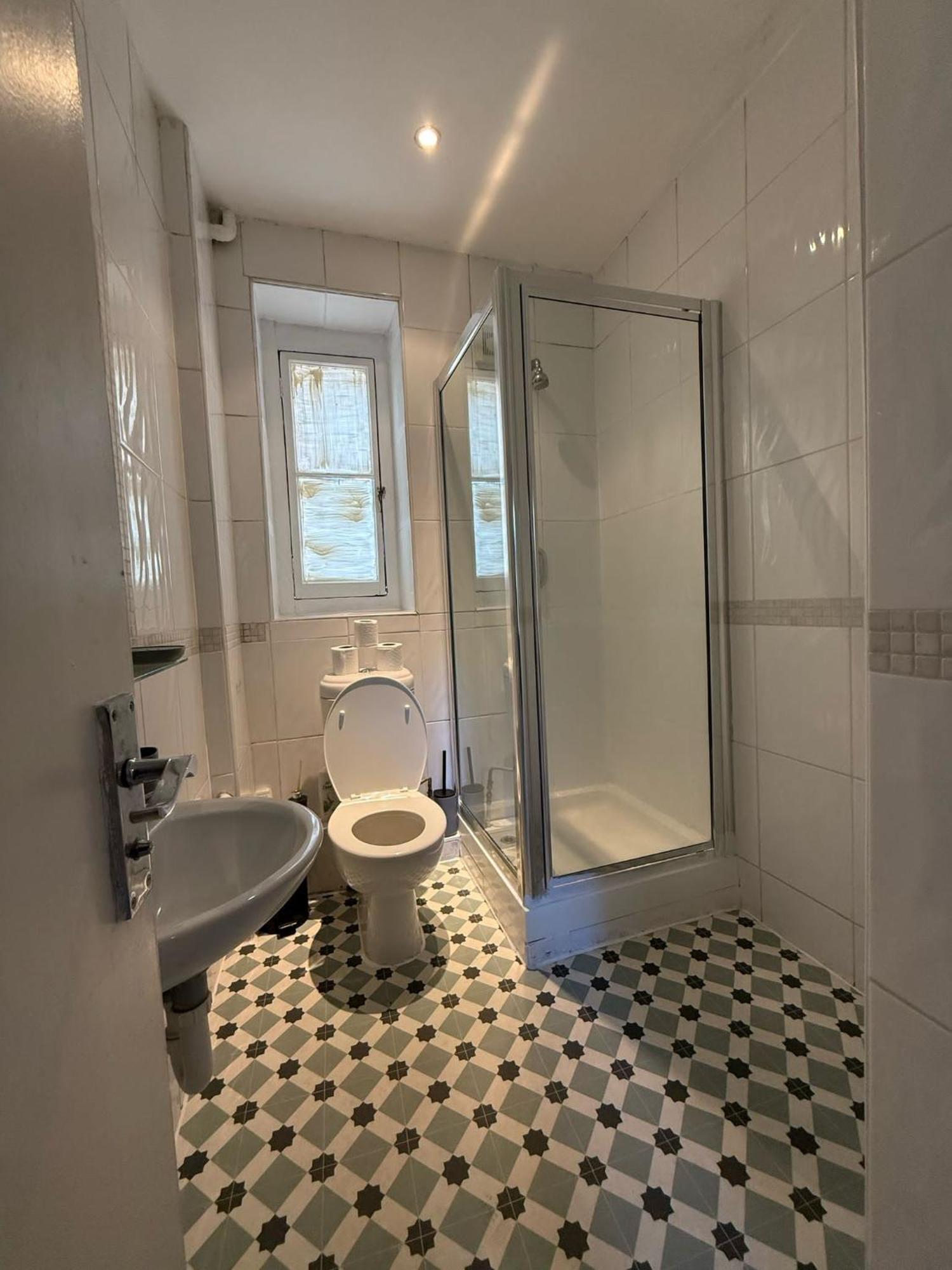 A5-2nd Flr 1 Bed Flat Near Elephant And Castle * London