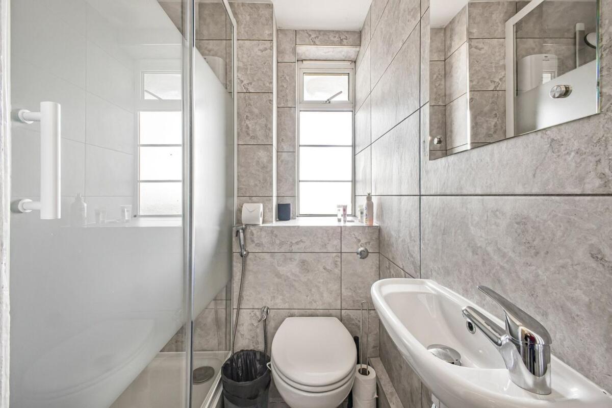 Amazing Location 3-bed In Paddington & Hyde Park * Londen