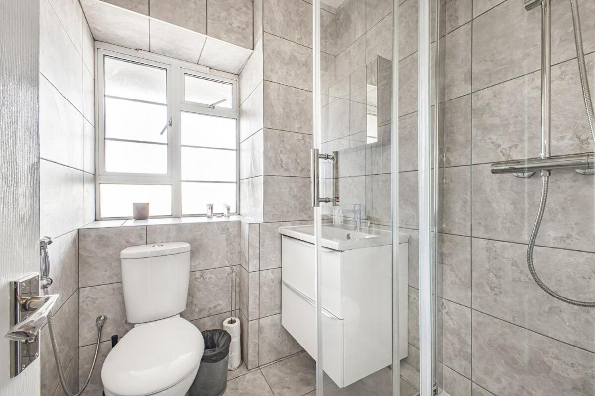 Appartement Amazing Location 3-bed In Paddington & Hyde Park Londen