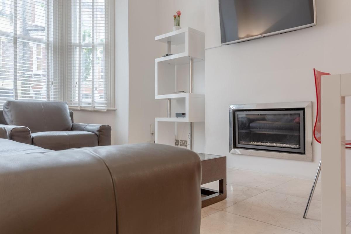 Bright Modern Large 1 Bed Flat In Battersea Clapham Junction * London