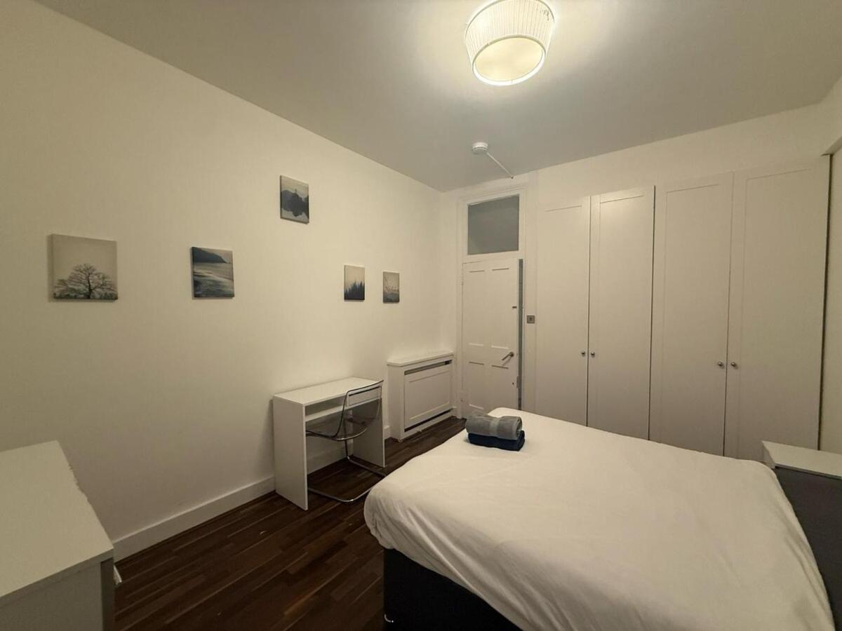 C44- Spacious Split Level Flat Near Edgware Road Apartment *