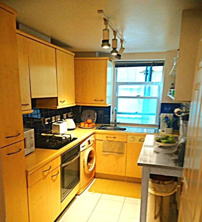 Lovely Around Kensington And Chelsea Locations W8 Sw5 Sw3 Sw10 By Ricky & Giustina Appartement Londen