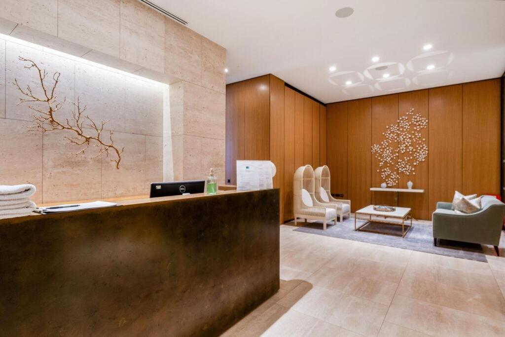 Luxury Flat With Access To Pool, And Gym