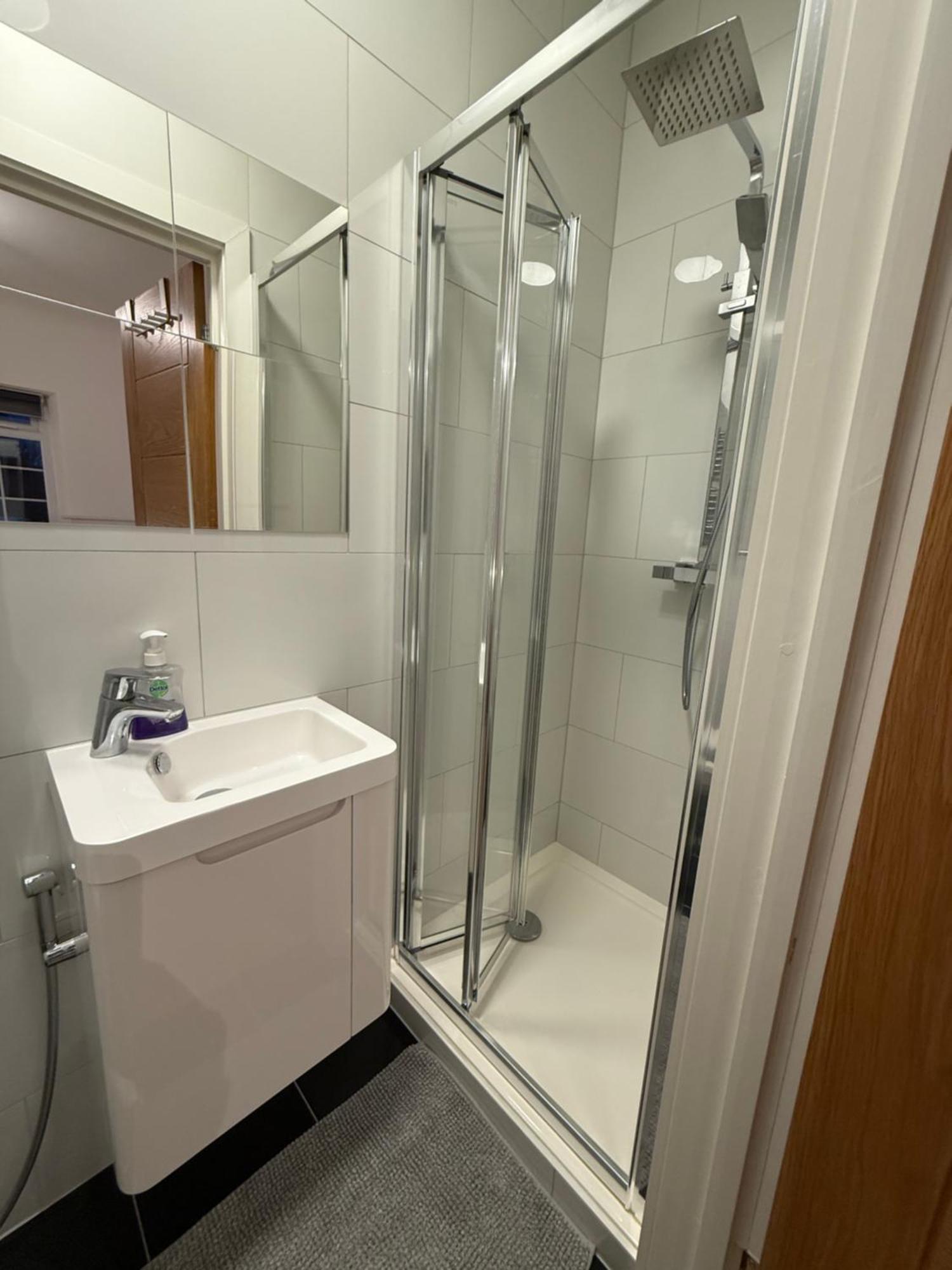 Beautiful 5 Bedroom House In * Londen