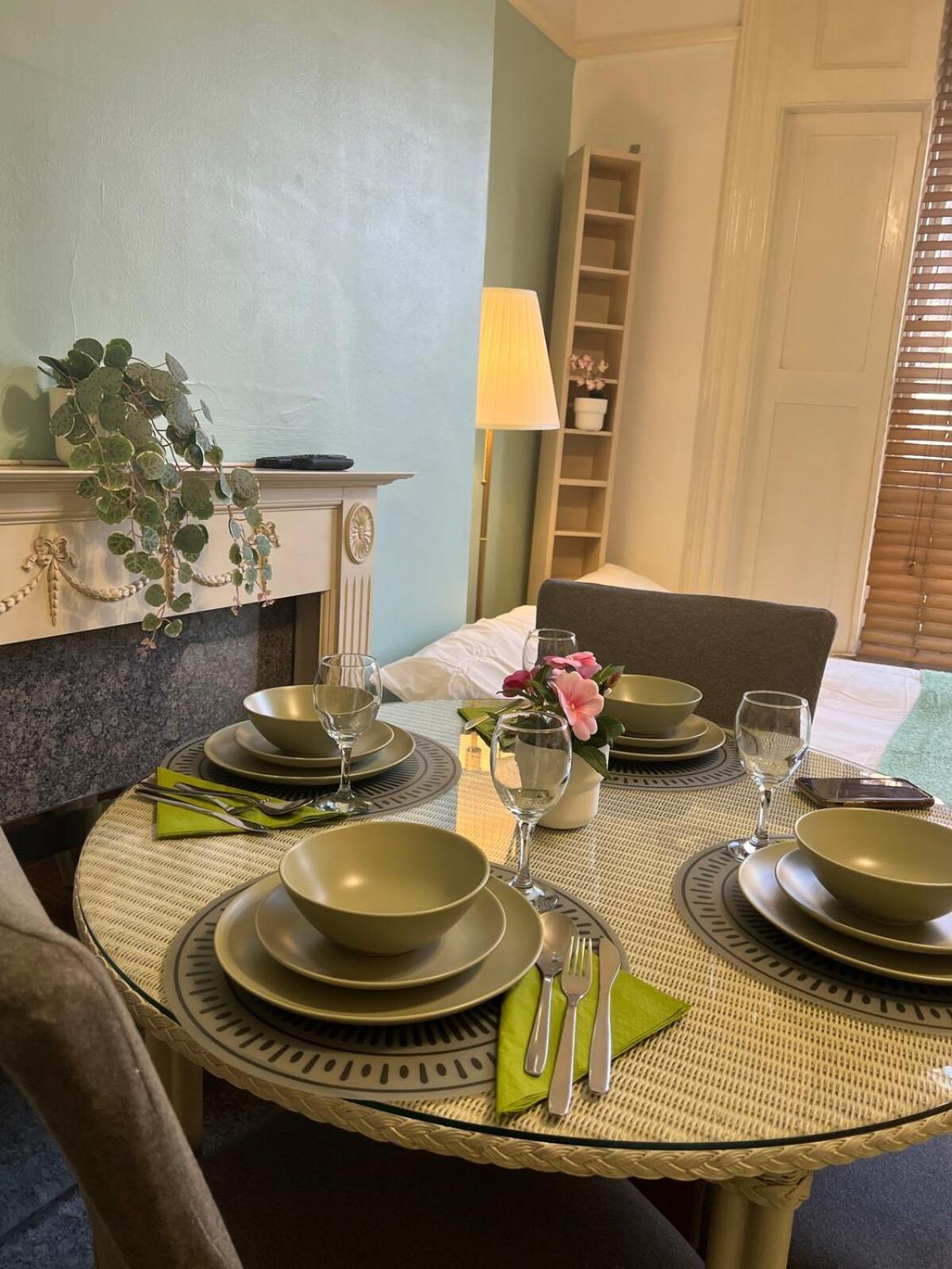 Lovely Entire In Kings Cross St Pancras Apartment