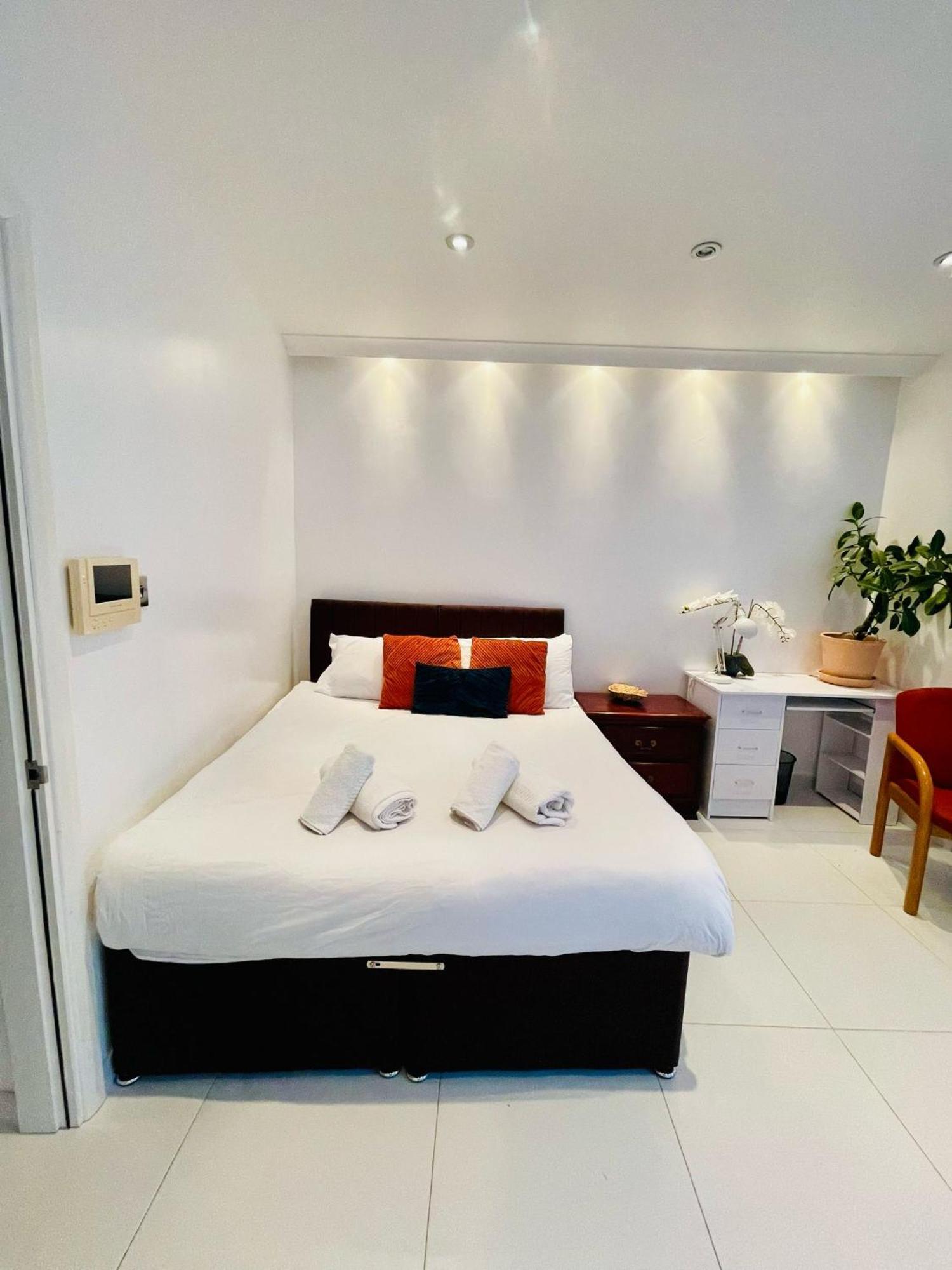 Apartment Smithfield St Paul Farringdon London