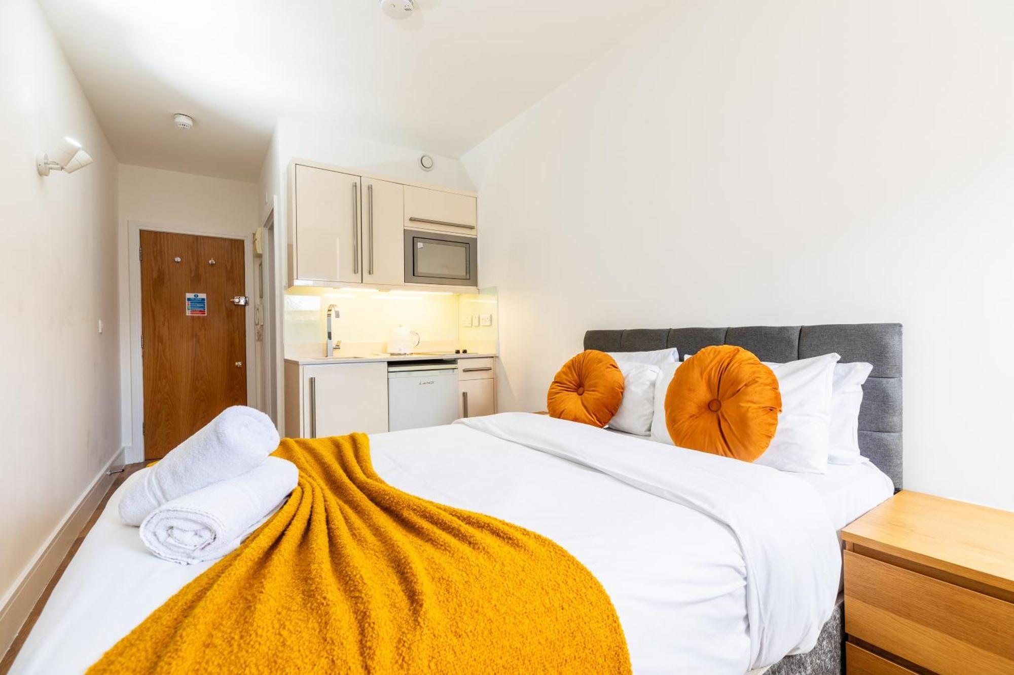 Clarges - Hsk Apartment London