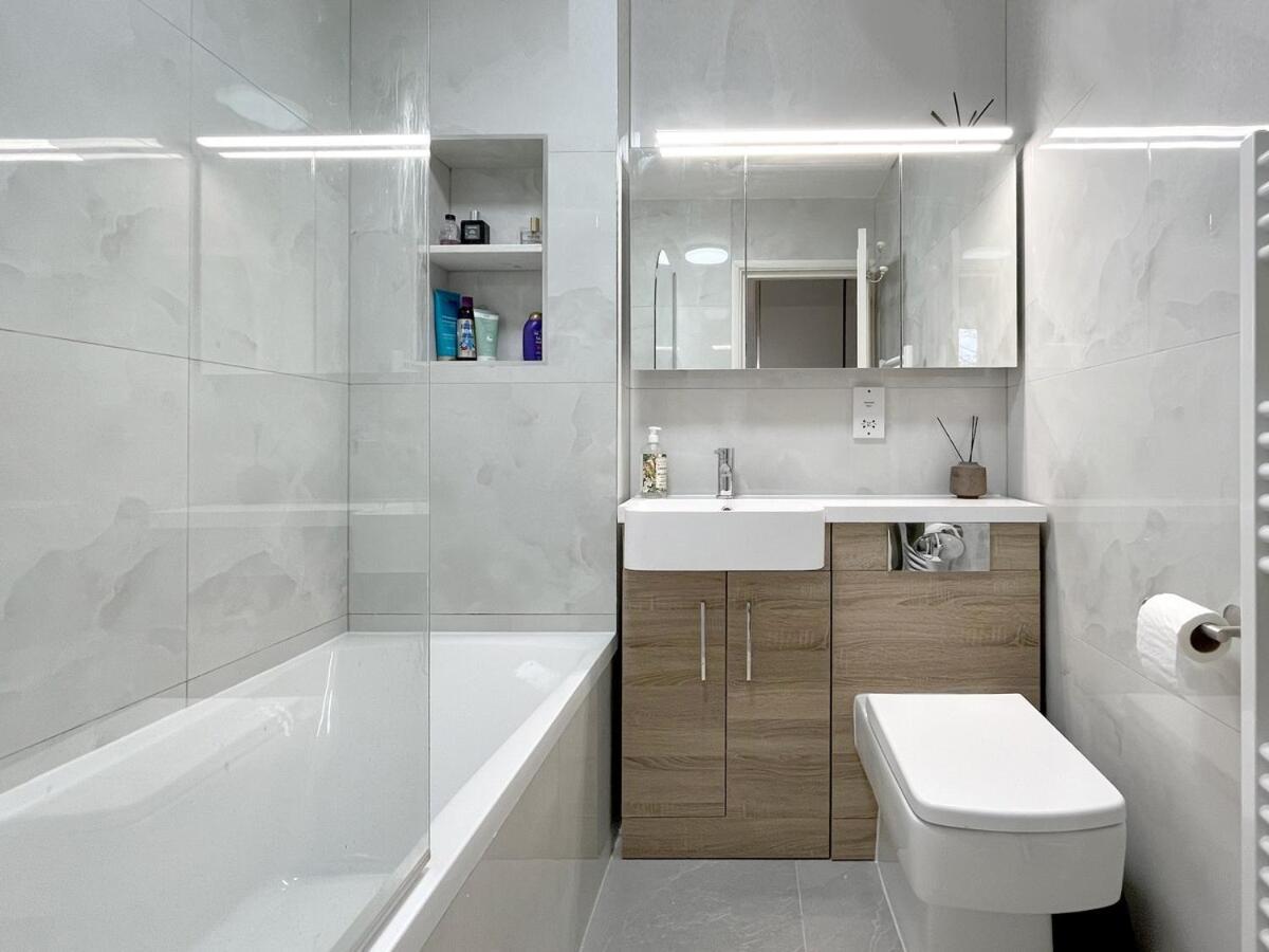 Luxury Bright Kensington Designer Entire Flat Apartment London