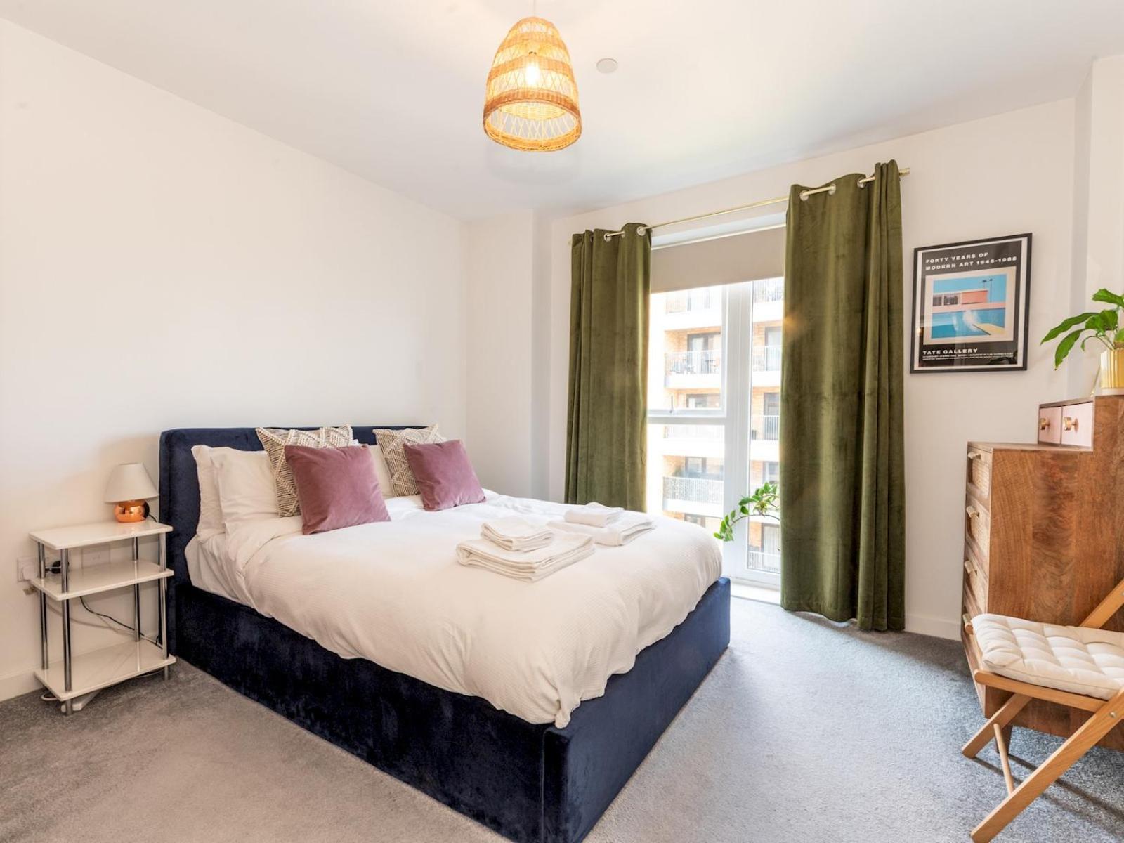 Pass The Keys Stylish Flat Near Charlton Station Apartment