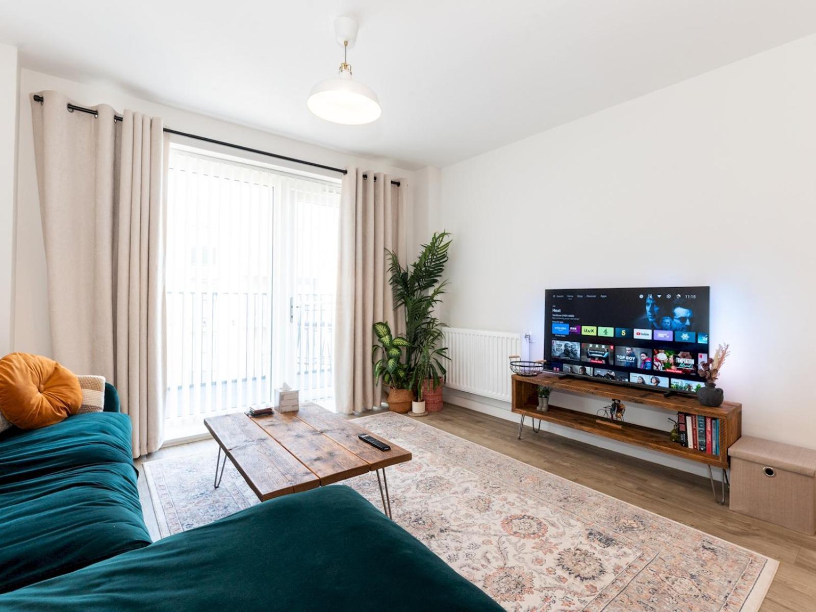 Pass The Keys Stylish Flat Near Charlton Station Apartment London
