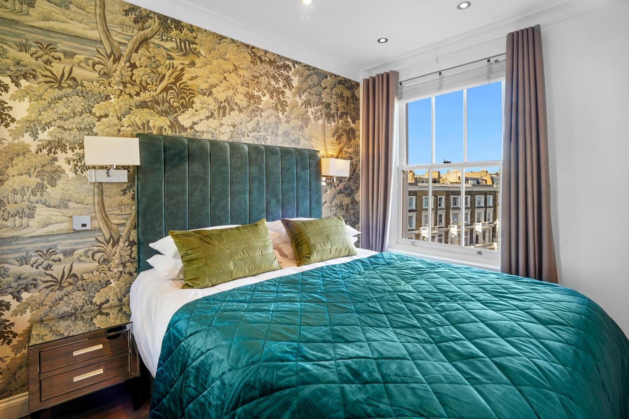 Apartment Bright & Airy Flat With Stunning Rooftop Views London