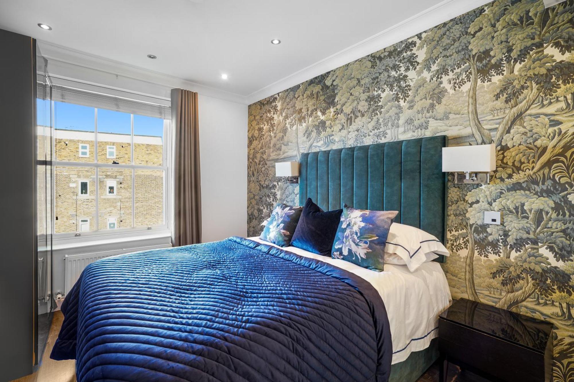 Bright & Airy Flat With Stunning Rooftop Views * London