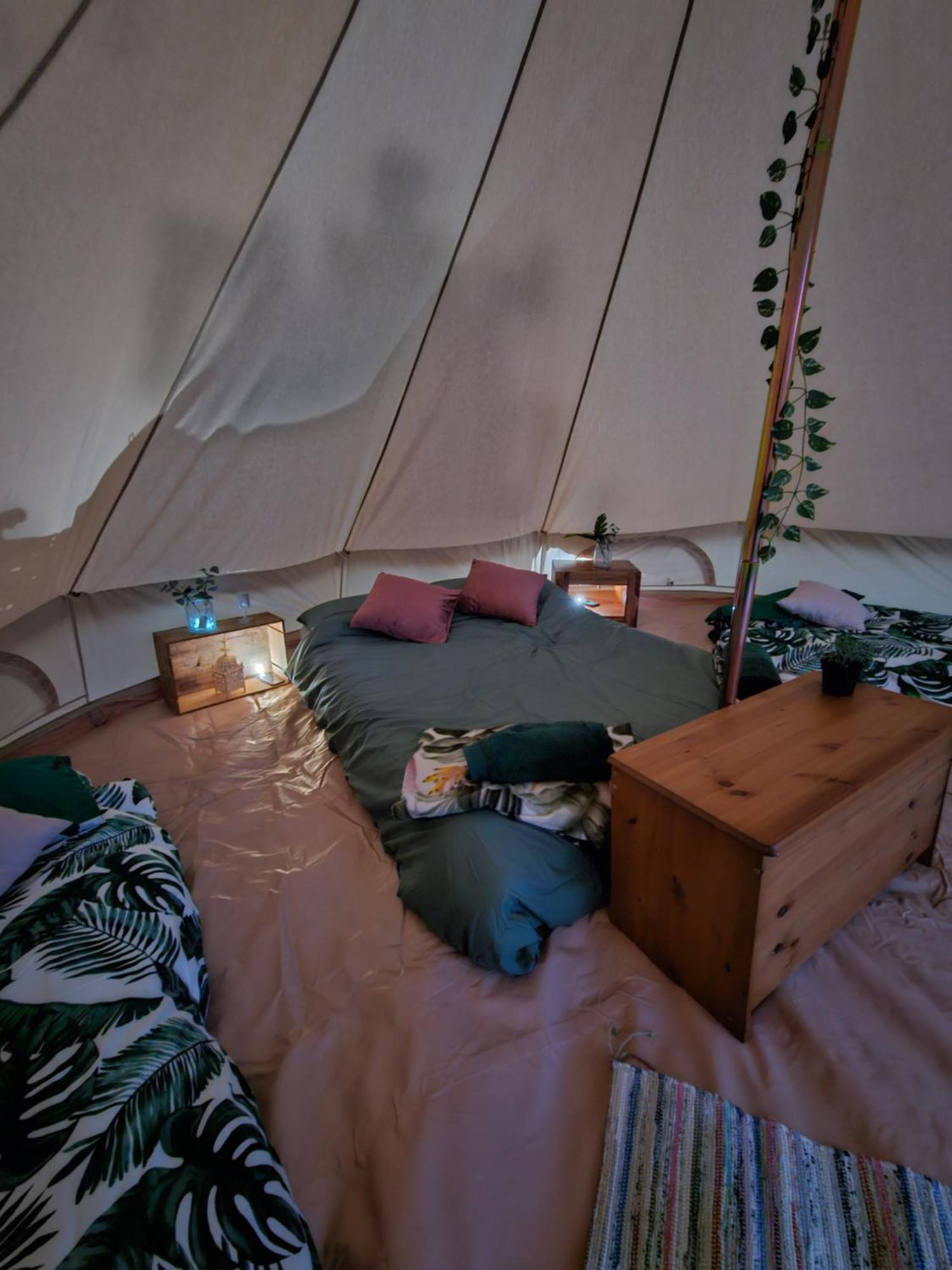 Readers Field Glamping *