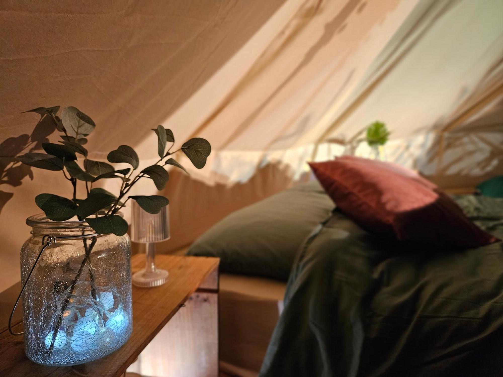 Readers Field Glamping Luxury tent *