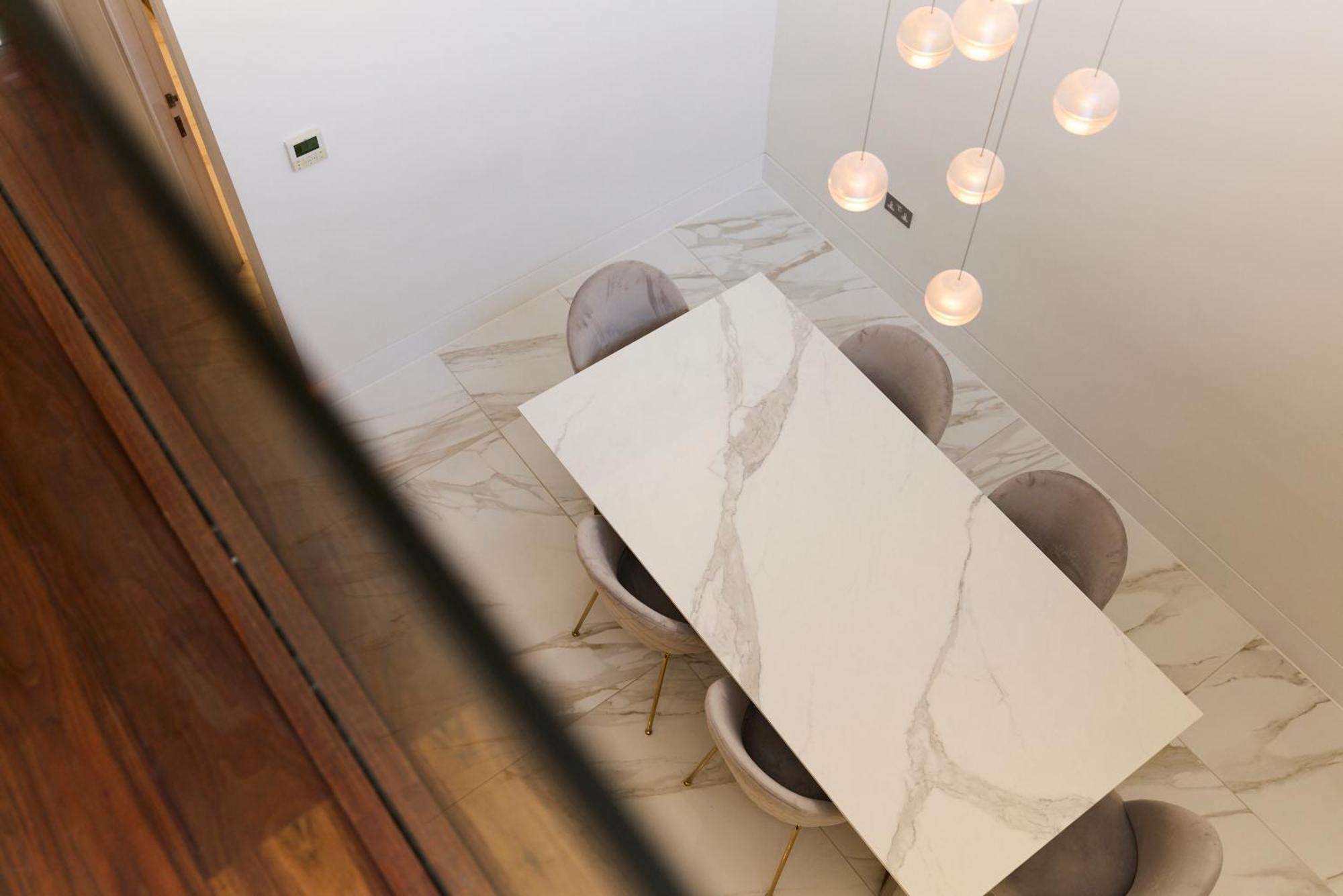 The Radnor Mews - Stylish 3bdr Mews House Appartement Londen