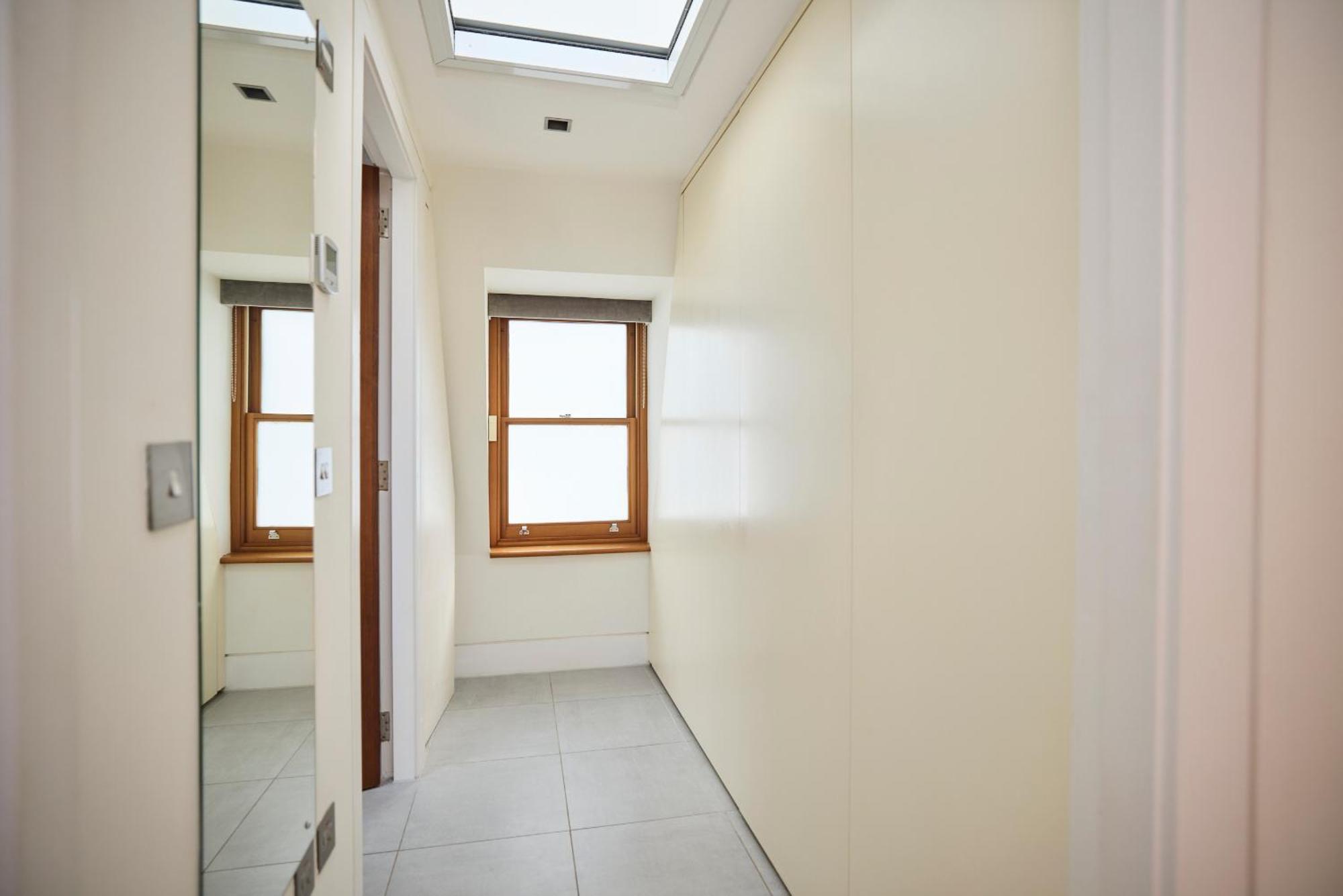 Appartement The Radnor Mews - Stylish 3bdr Mews House Londen