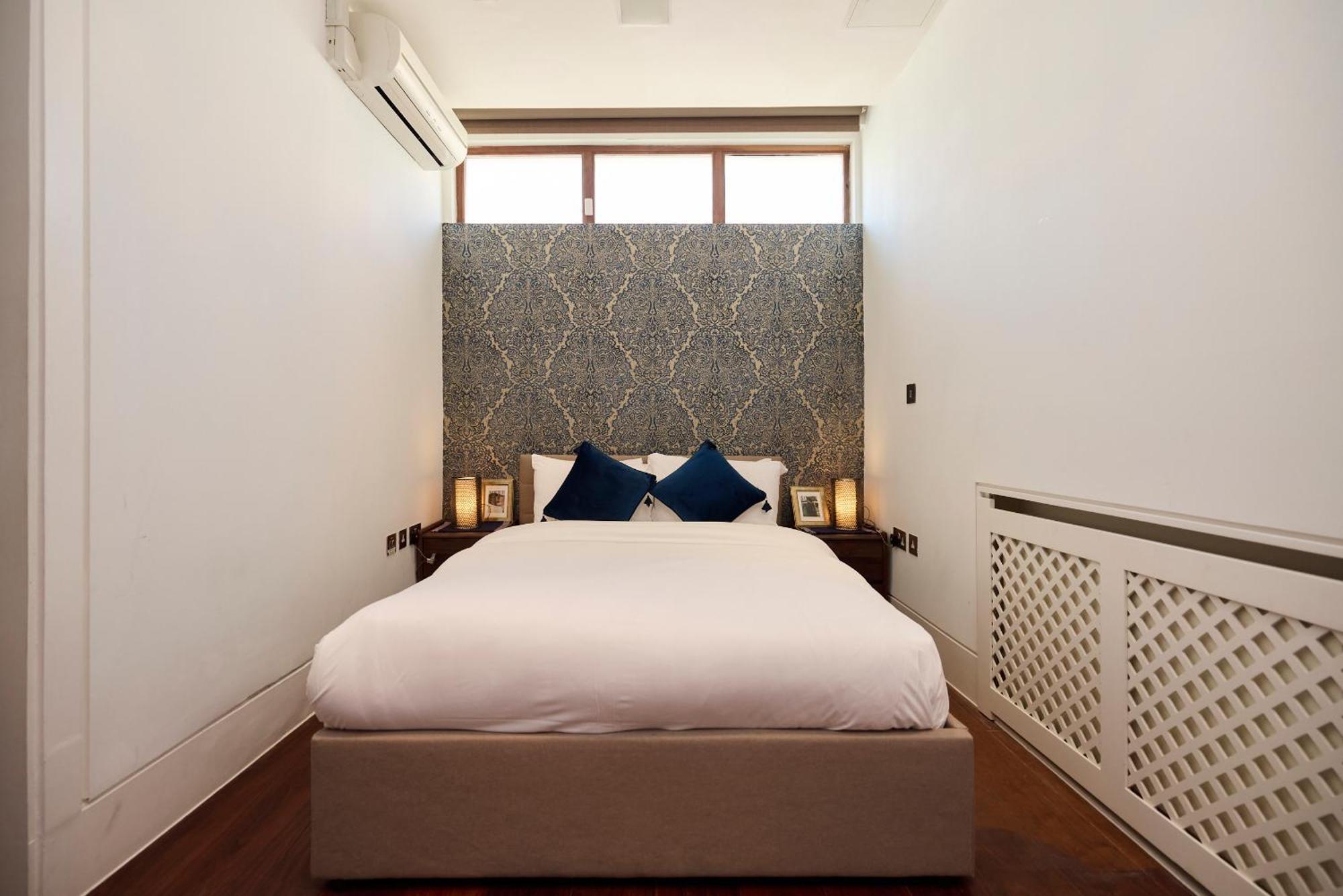 The Radnor Mews - Stylish 3bdr Mews House Appartement Londen
