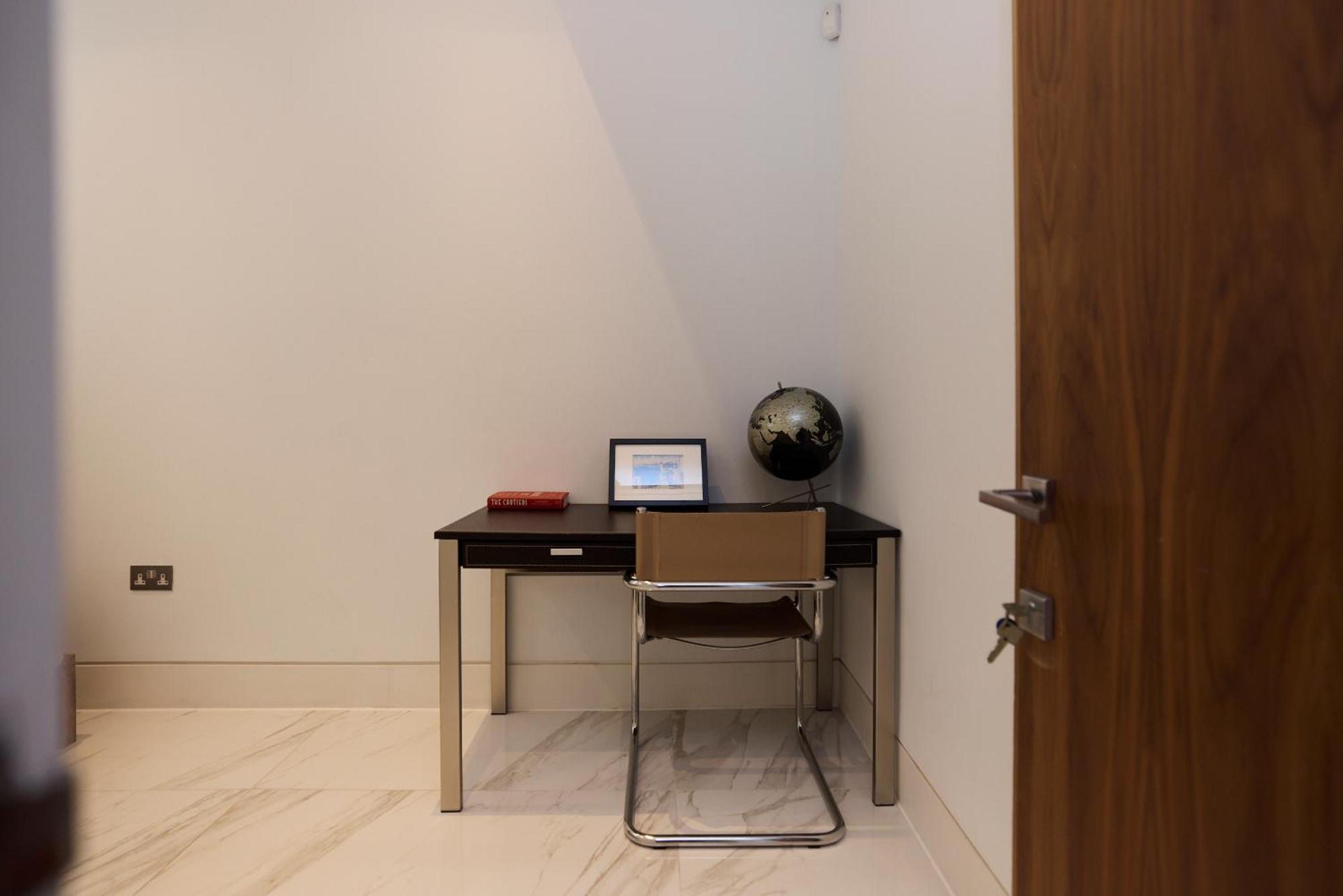 The Radnor Mews - Stylish 3bdr Mews House Londen