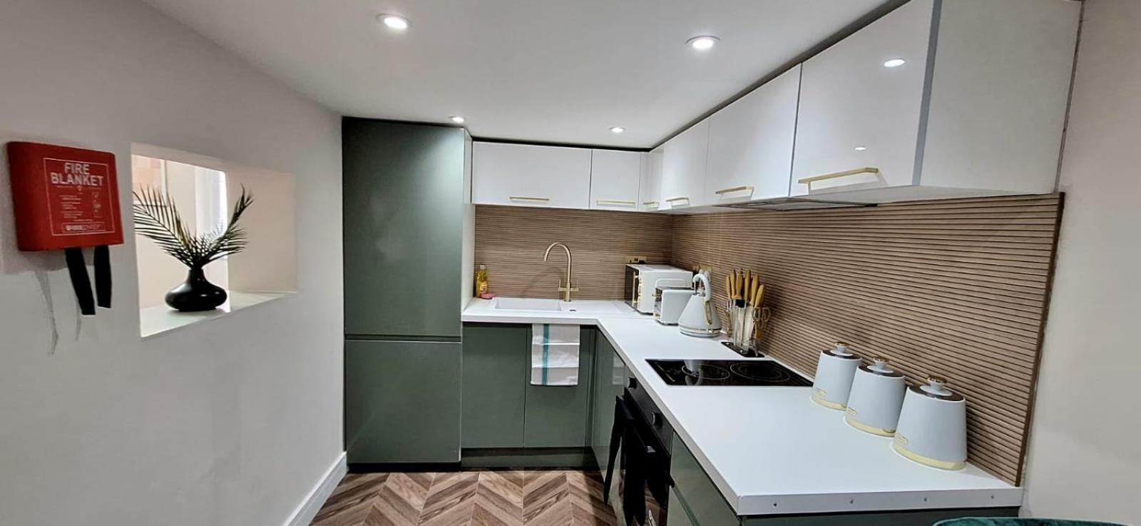Stylish Gem Next Transport Easy Access Ctr * Londen