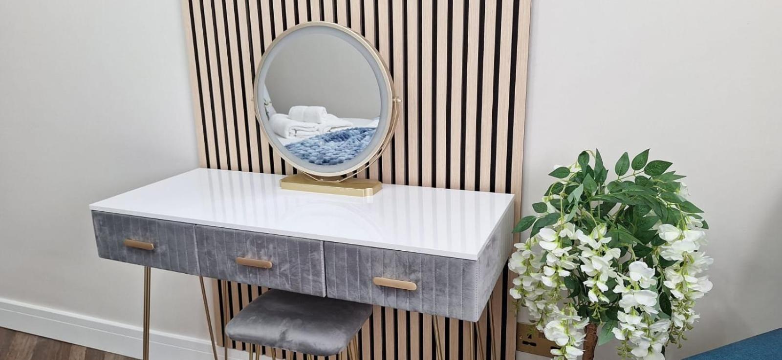 Apartment Stylish Gem Next Transport Easy Access Ctr