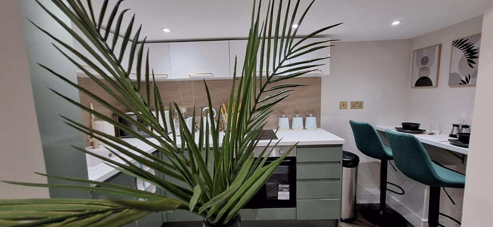 Stylish Gem Next Transport Easy Access Ctr * Londen