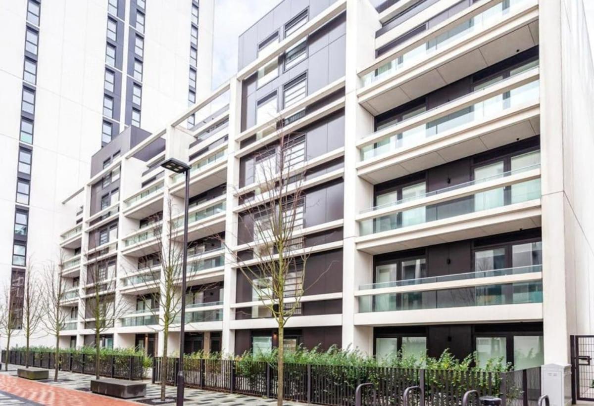 The Pad - Kings Cross By *