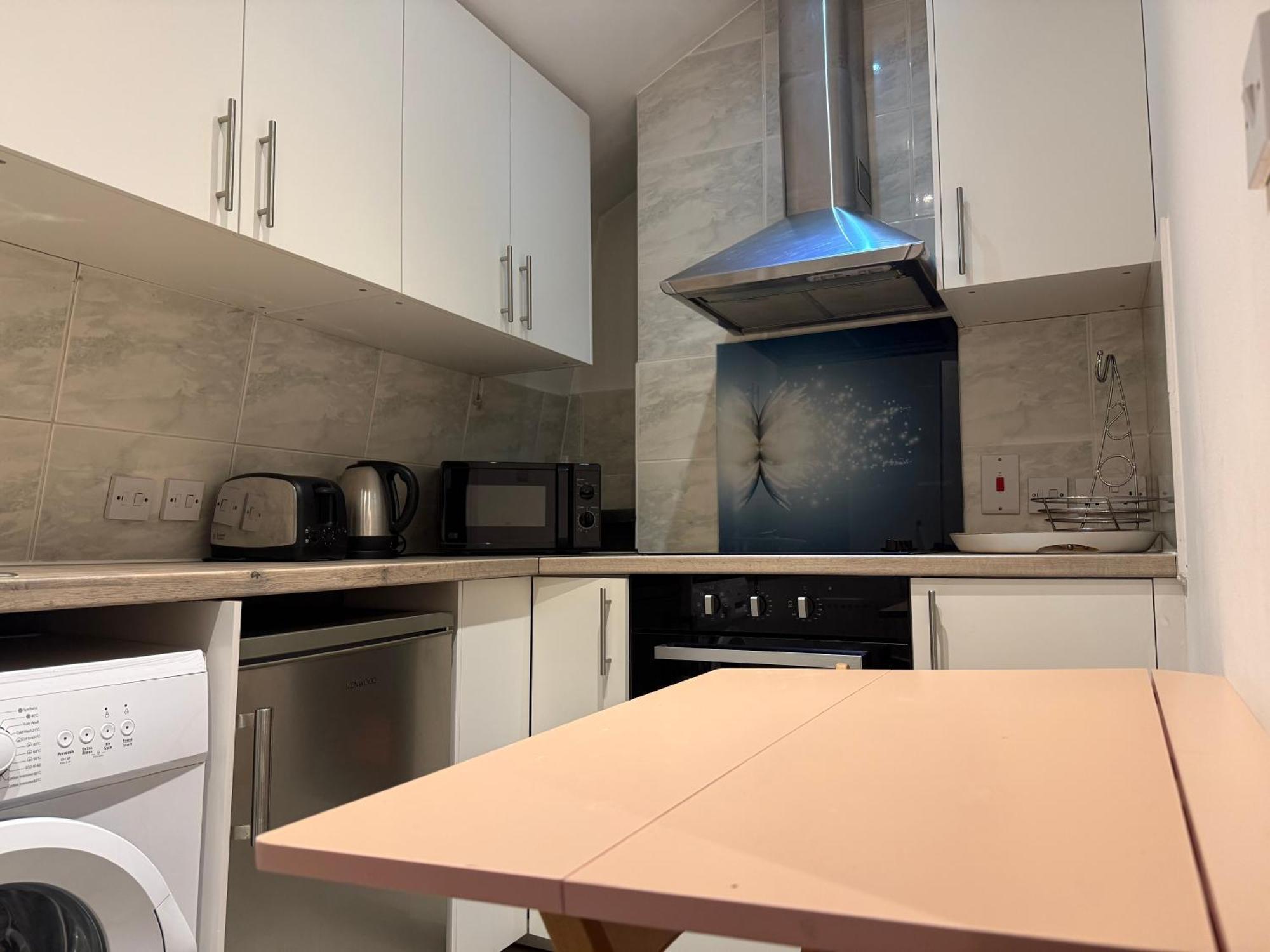 Hyde Park Comfortable Family Apartment