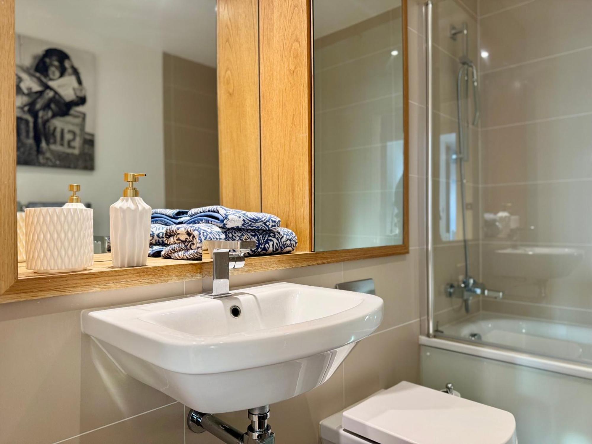Luxury Penthouse Greenwich Apartment London
