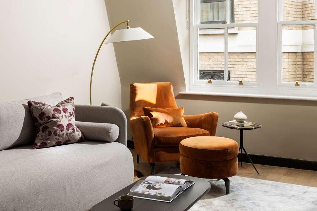 Native Kings Wardrobe Hotel London