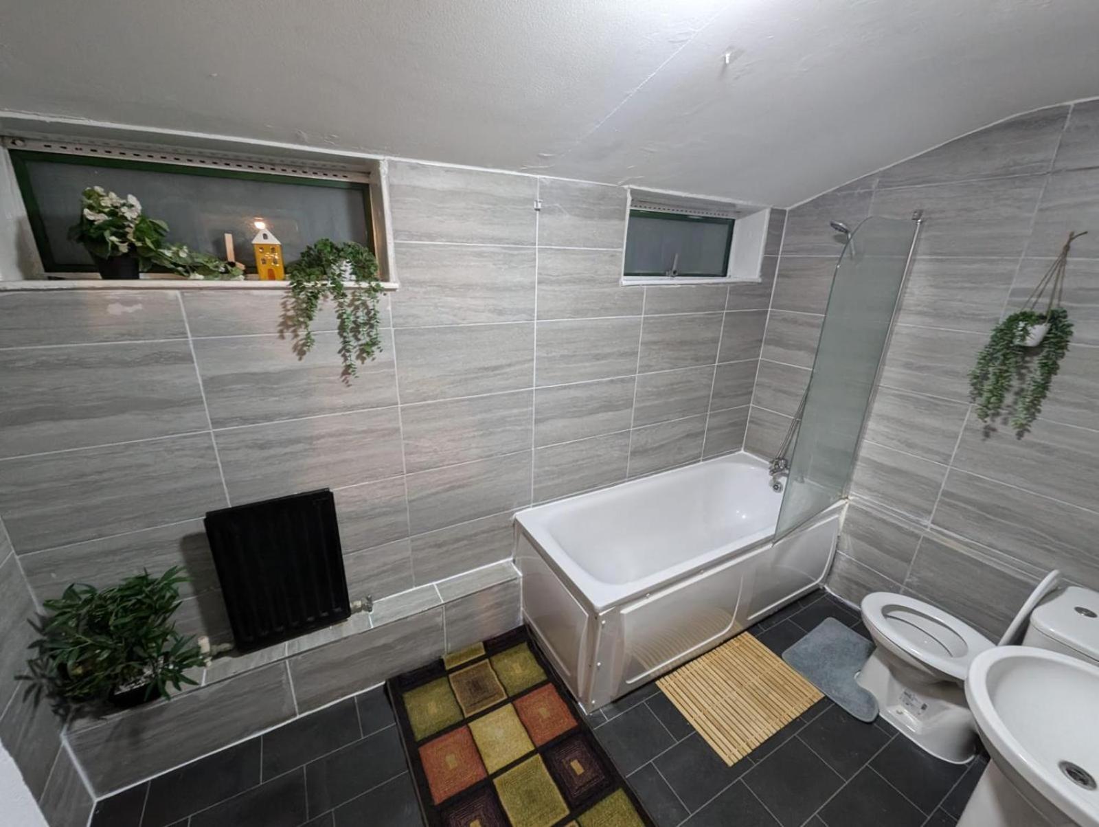 Guest house E2 London