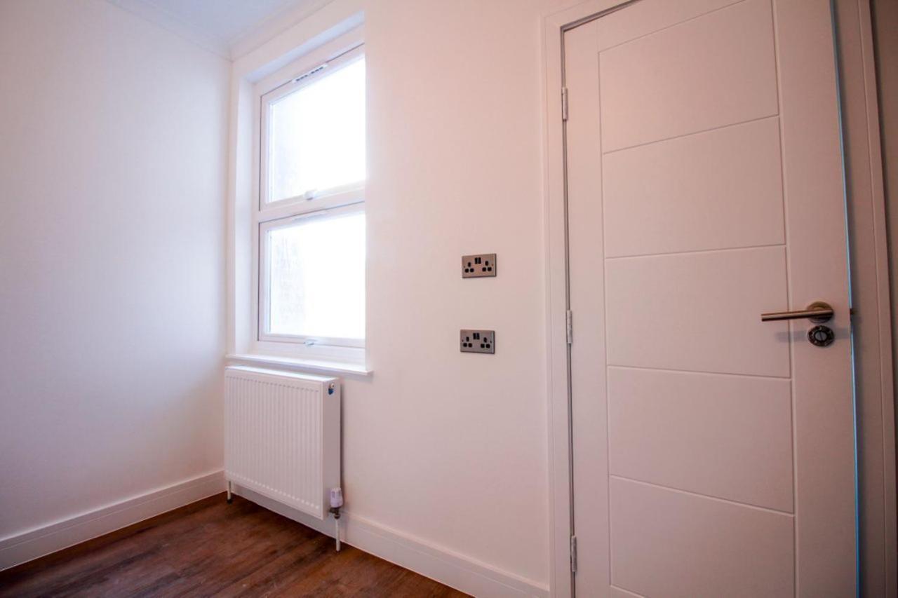 Luxury Brand New Apartment *
