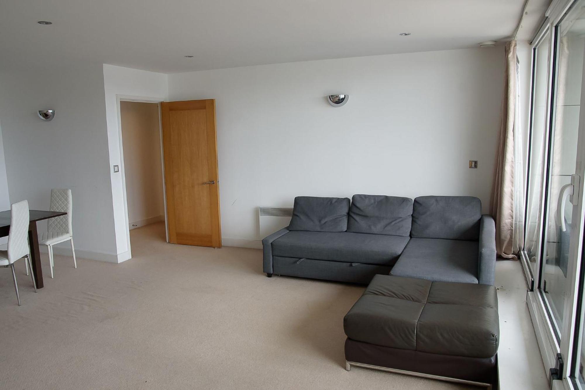Apartment Western Excel London