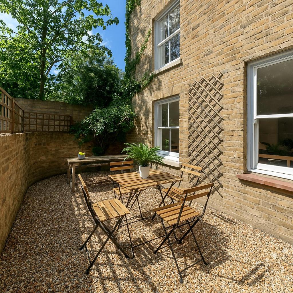 Apartment Flat With A Garden In Clapham London