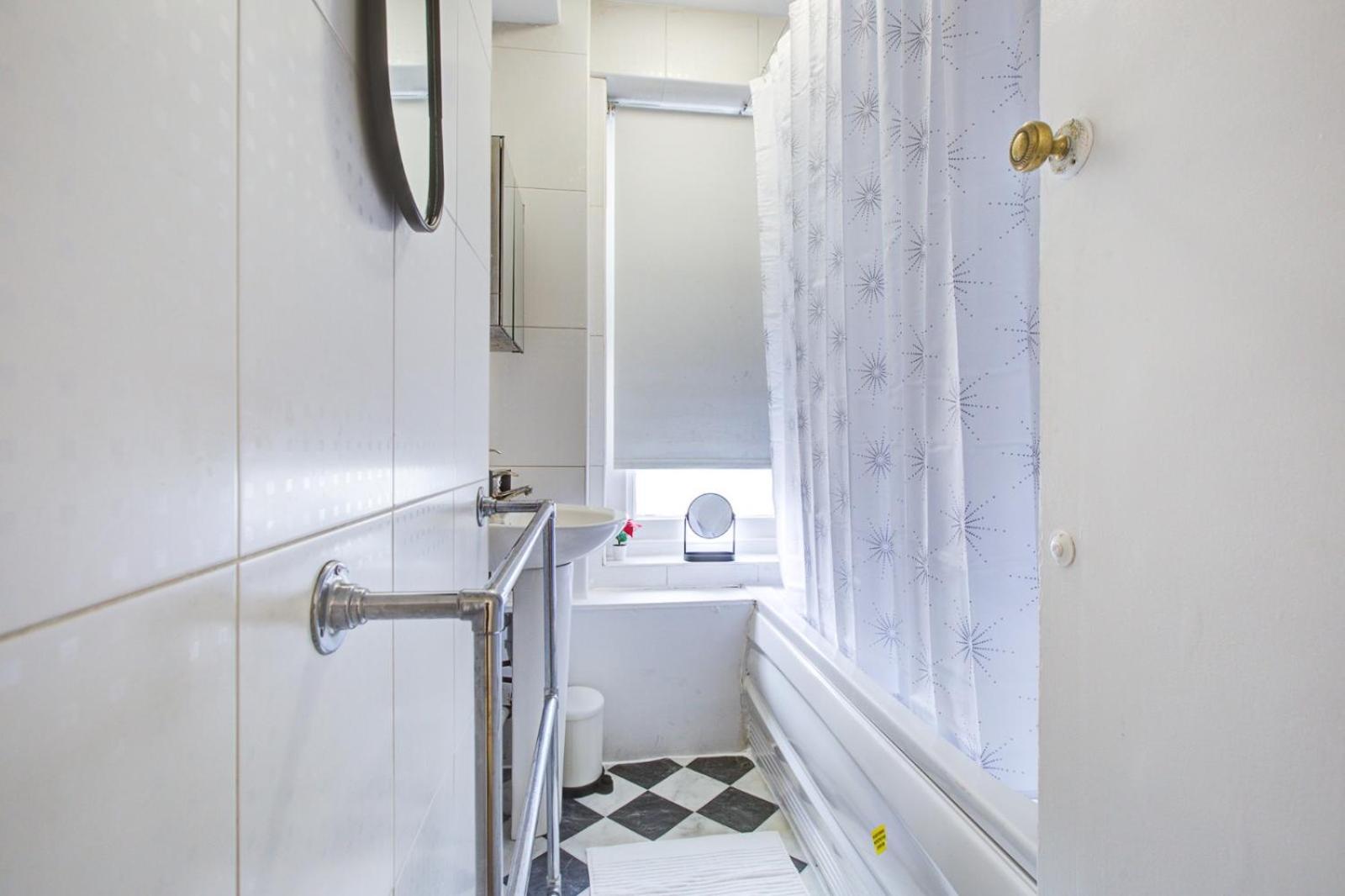 Marble Arch Apartment * London