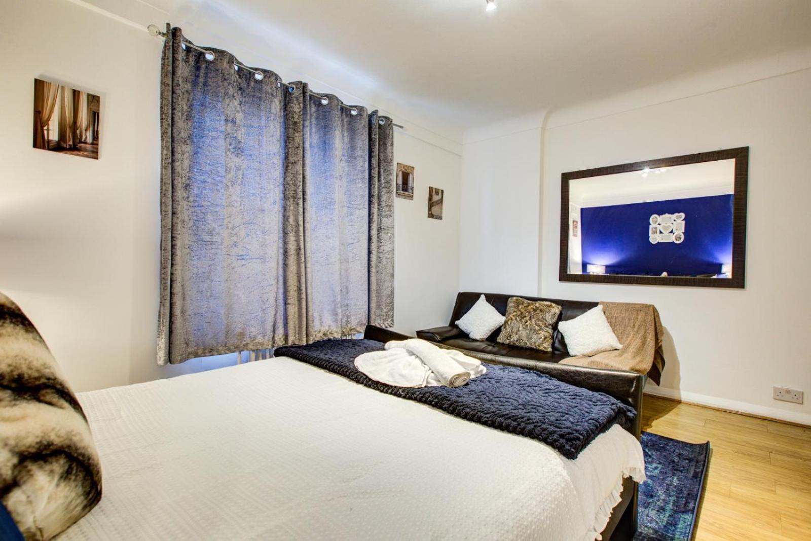 Apartment Marble Arch Apartment *