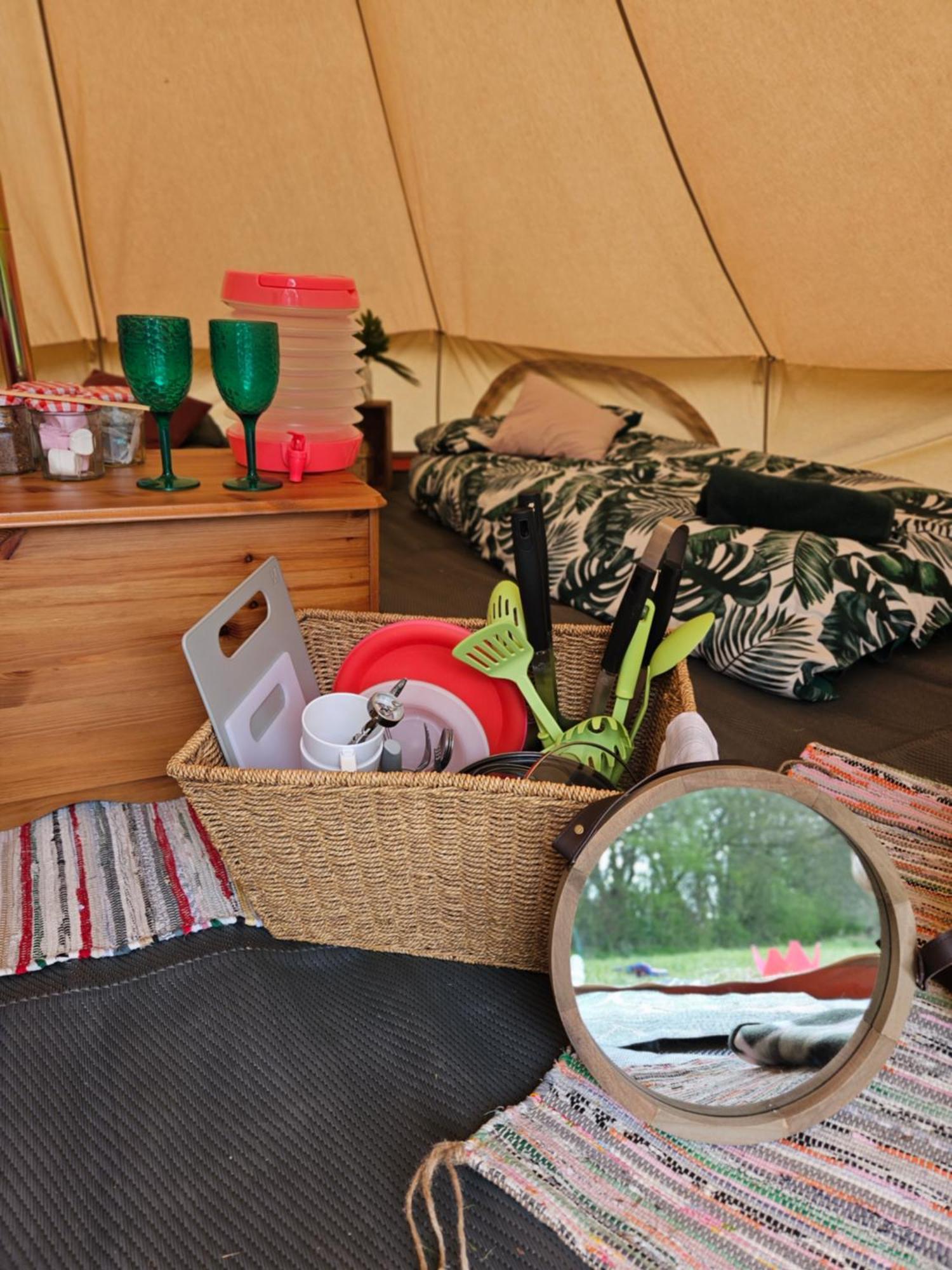 Luxury tent Readers Field Glamping