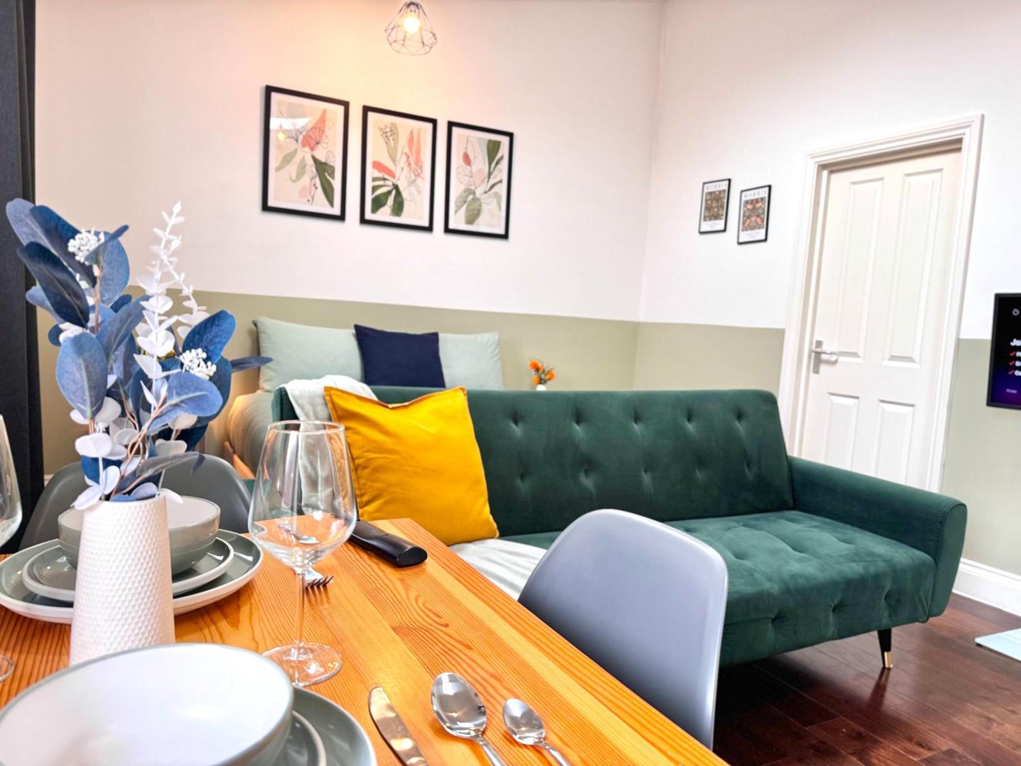 Apartment Alluring 30min To & Free Parking *