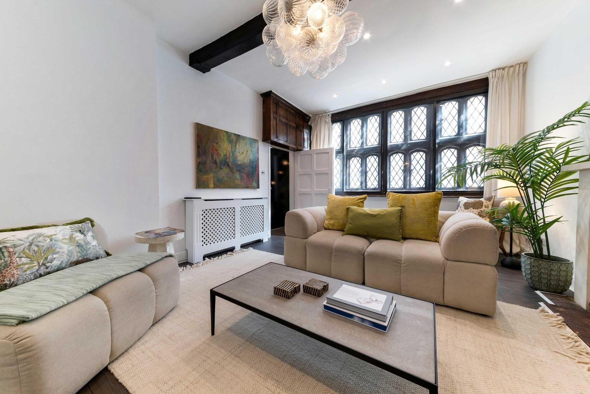 Madestays Premium Hyde Park Townhouse Holiday home *
