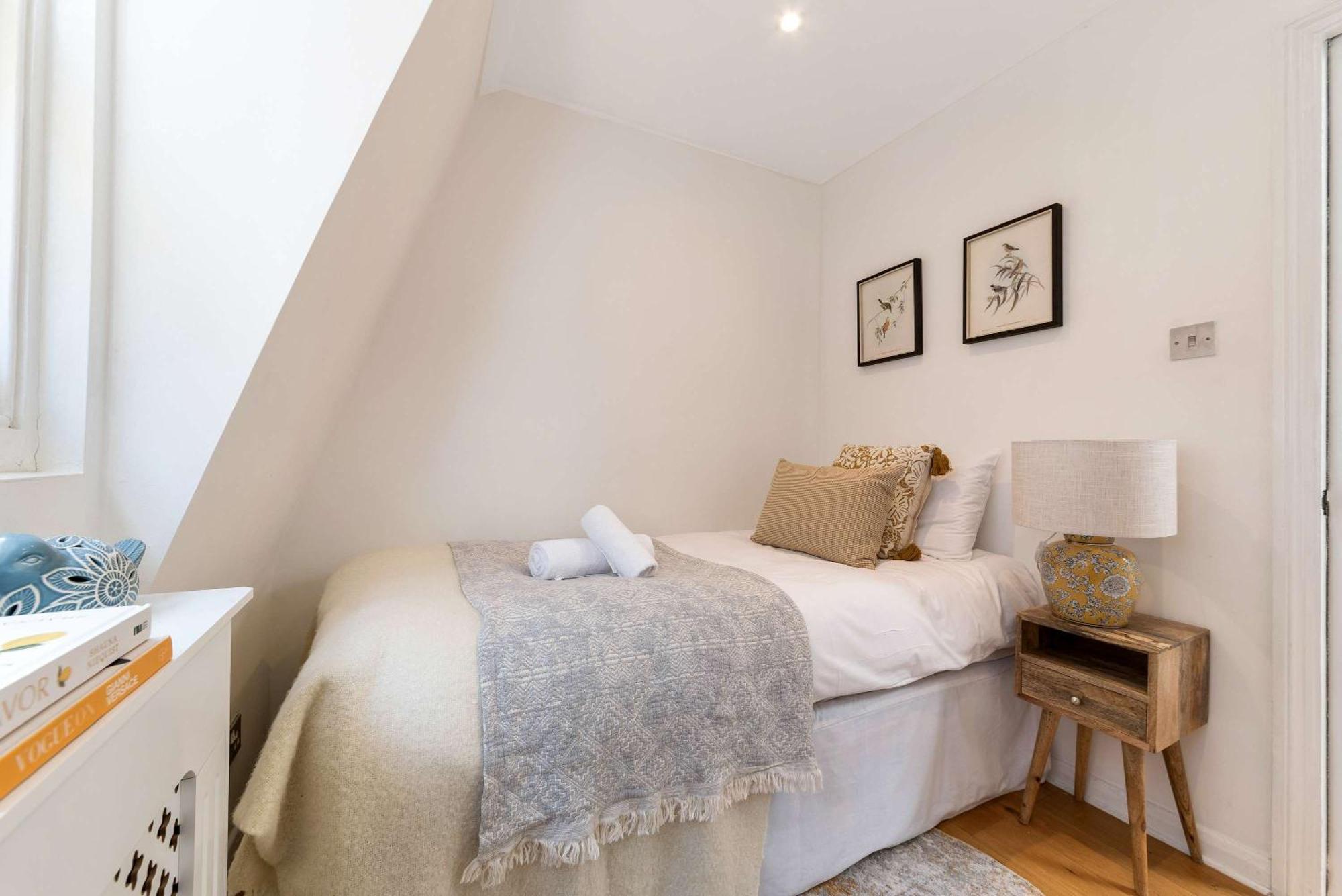Holiday home Madestays Premium Hyde Park Townhouse London