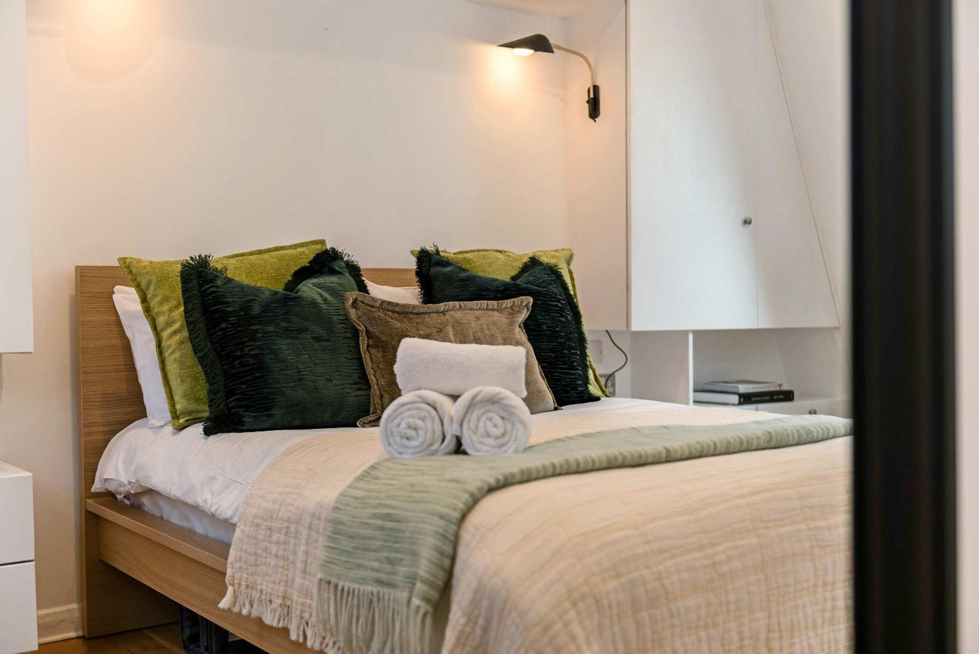 Madestays Premium Hyde Park Townhouse * London