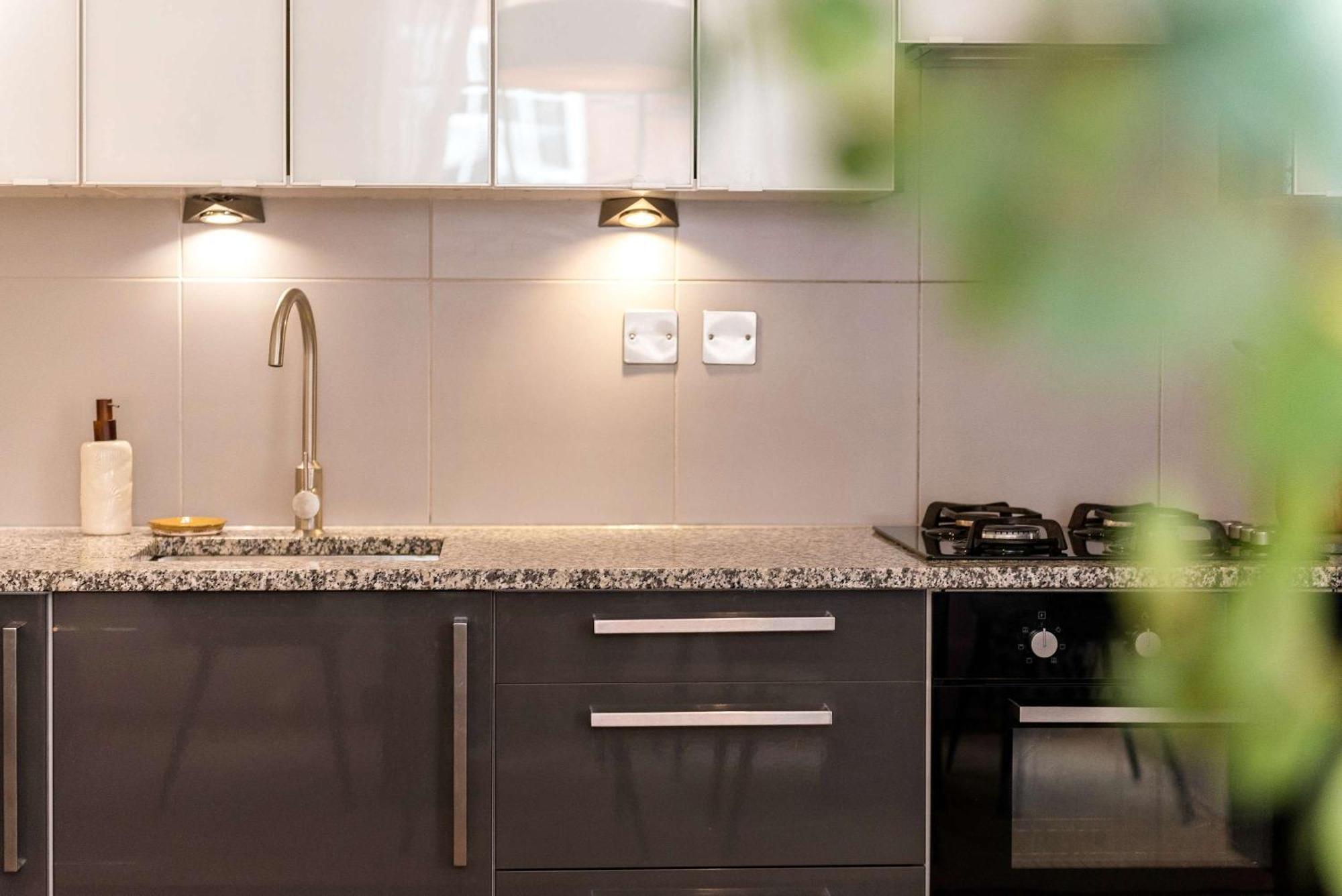 Madestays Premium Hyde Park Townhouse