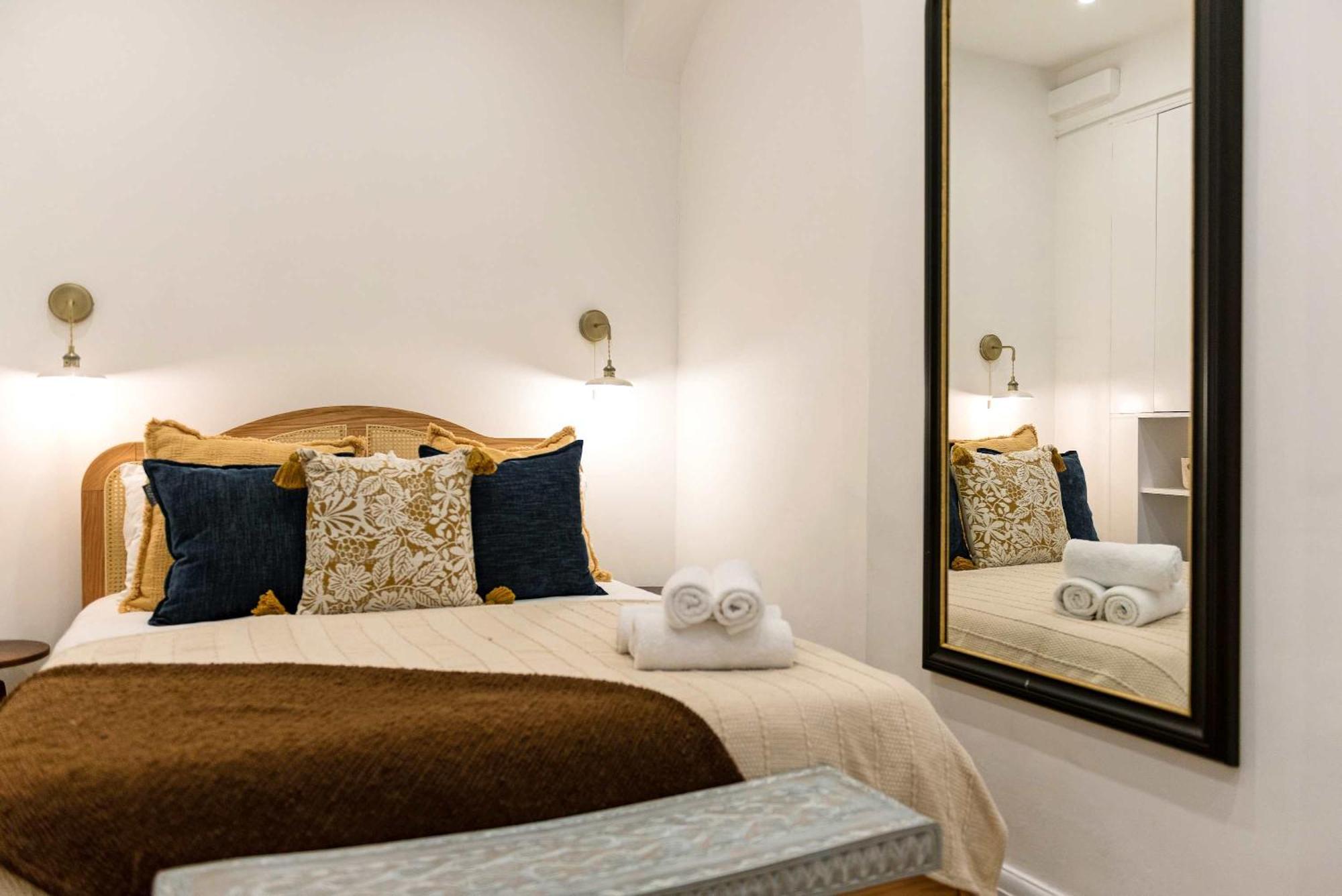 Madestays Premium Hyde Park Townhouse *