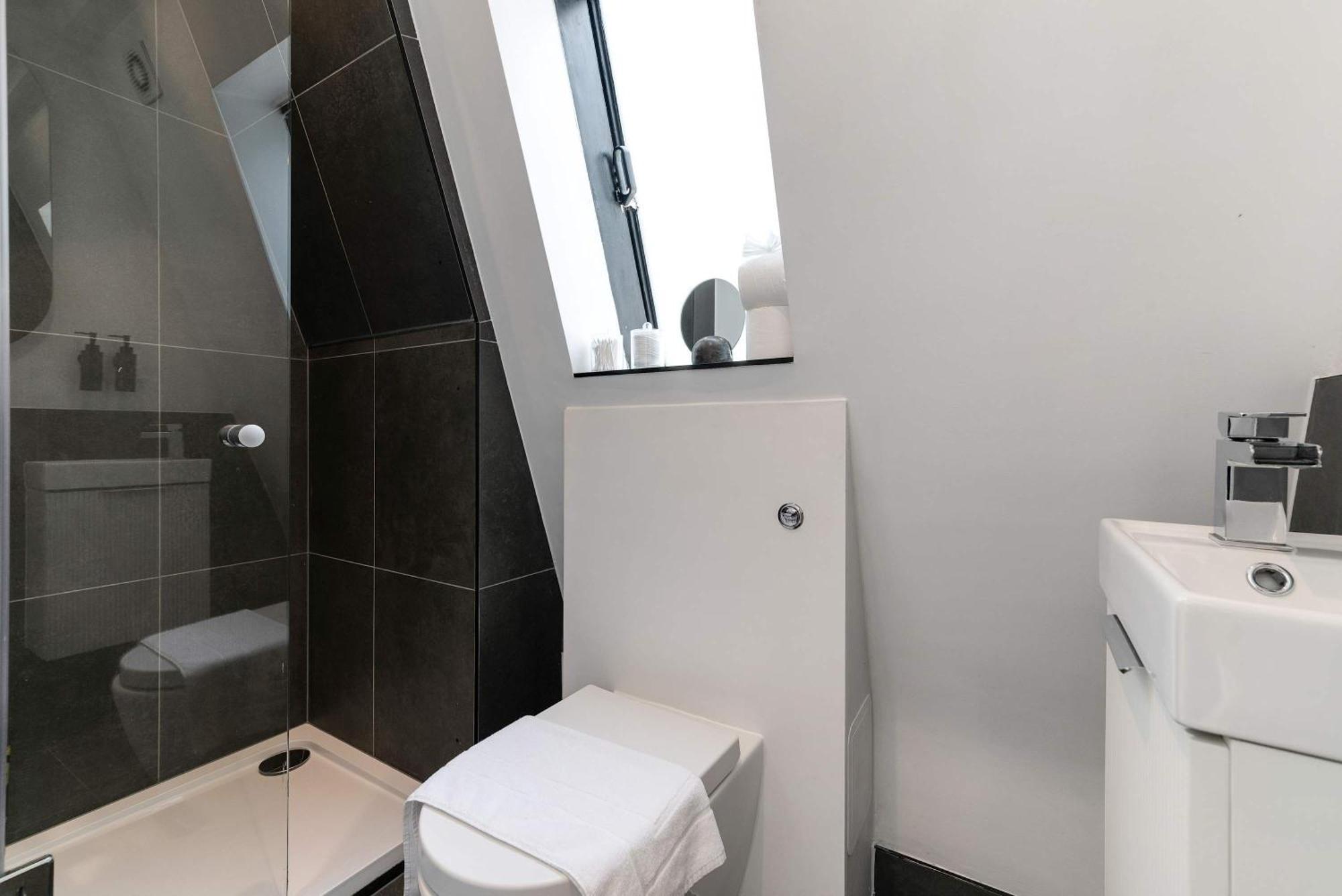 Madestays Premium Hyde Park Townhouse London