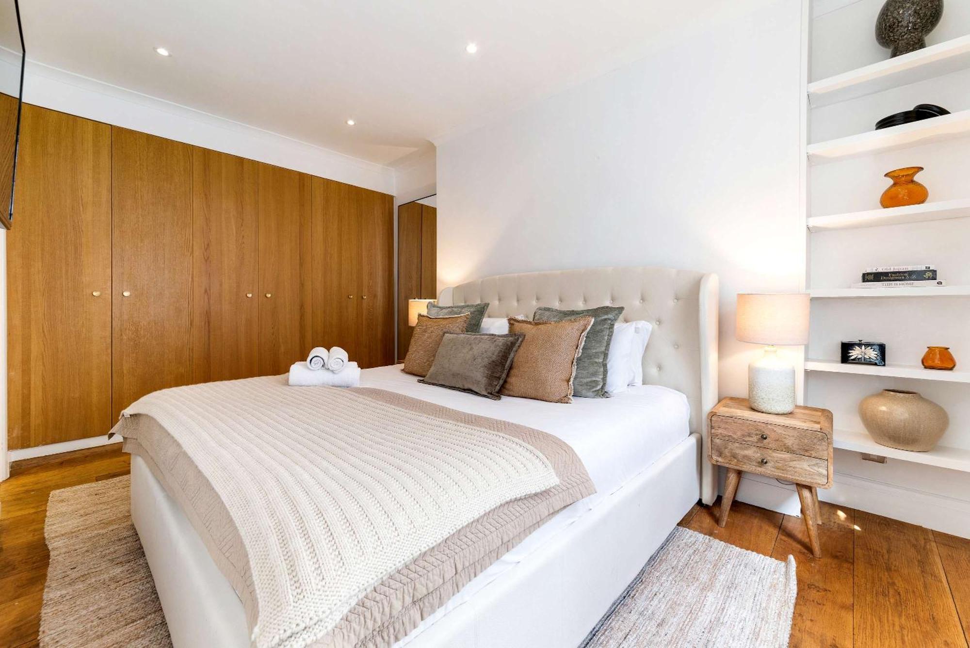 Madestays Premium Hyde Park Townhouse *